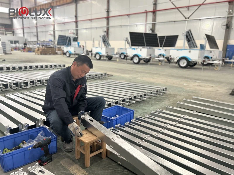 Telescopic mast for trailer Telescopic mast for trailer