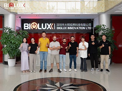 হিসোলো সোলার নজরদারি ট্রেলার পরিদর্শনের জন্য BIGLUX হোস্ট স্প্যানিশ সিসিটিভি পরিবেশক